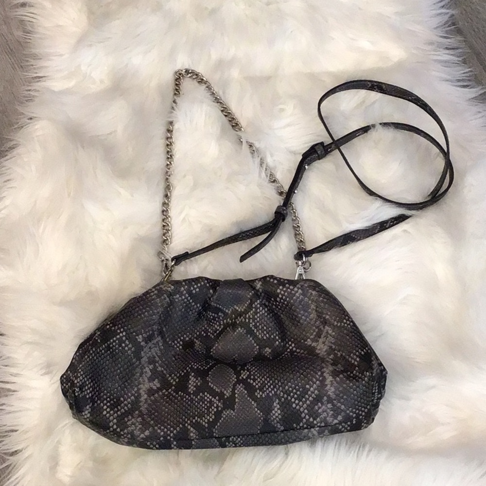 INC International Concepts Black and Gray Snake Print KJ Clutch - Picture 2 of 8